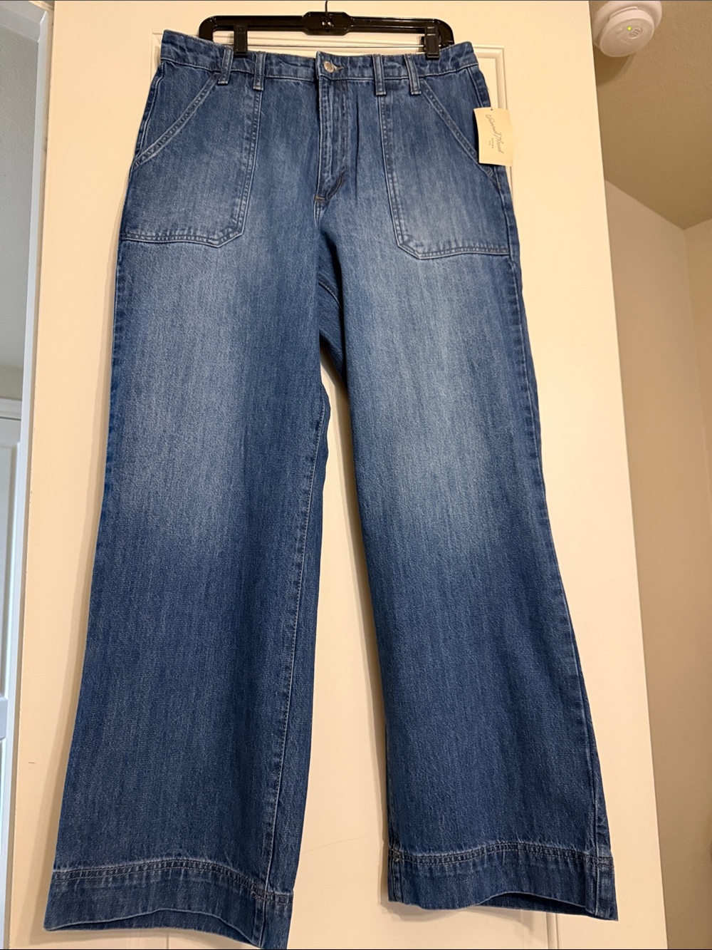 NWT Universal Thread High-Rise Wide Leg Jeans, Size 12 Reg